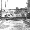 1911. Huelga altos hornos barricada con maderas